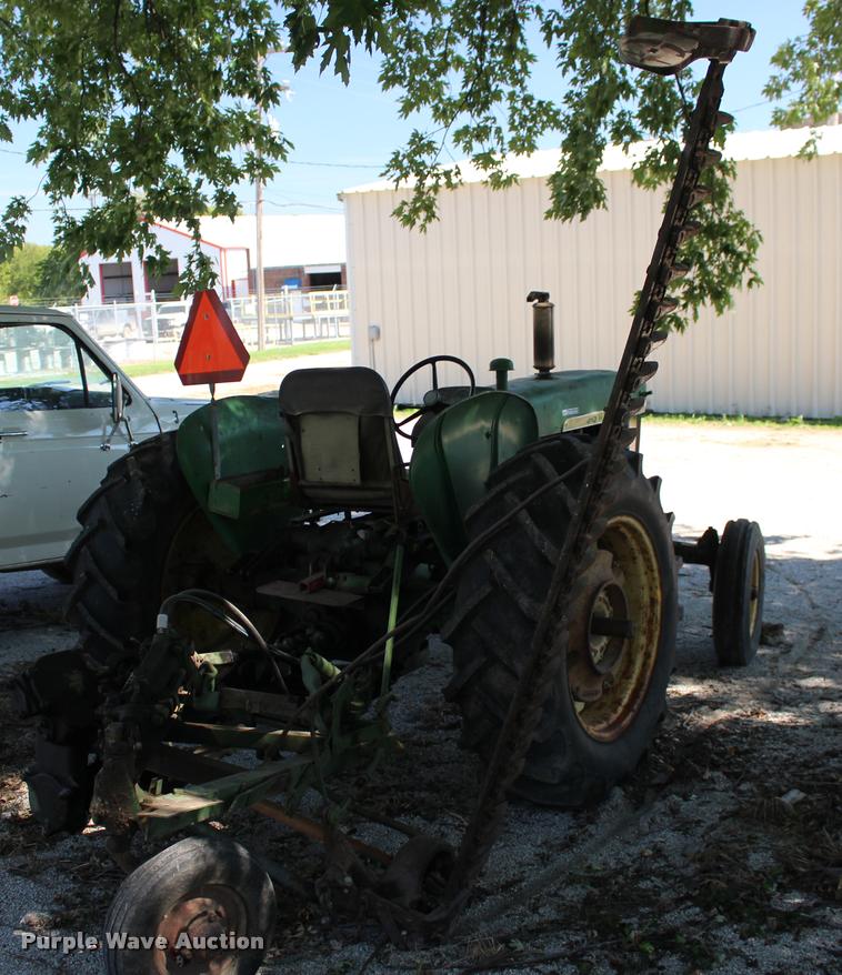 image for item BU9769 John Deere 1010 tractor