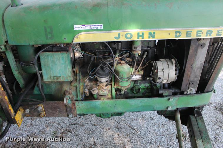 image for item BU9769 John Deere 1010 tractor