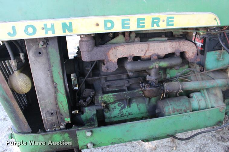 image for item BU9769 John Deere 1010 tractor