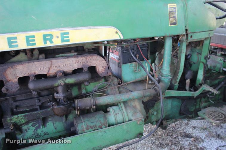 image for item BU9769 John Deere 1010 tractor