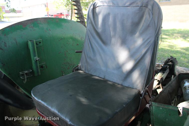 image for item BU9769 John Deere 1010 tractor