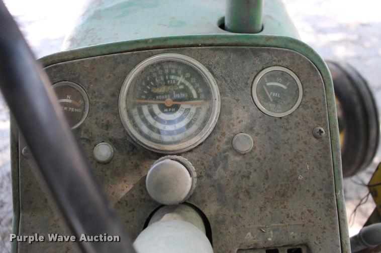 image for item BU9769 John Deere 1010 tractor