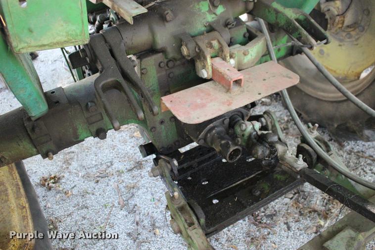 image for item BU9769 John Deere 1010 tractor