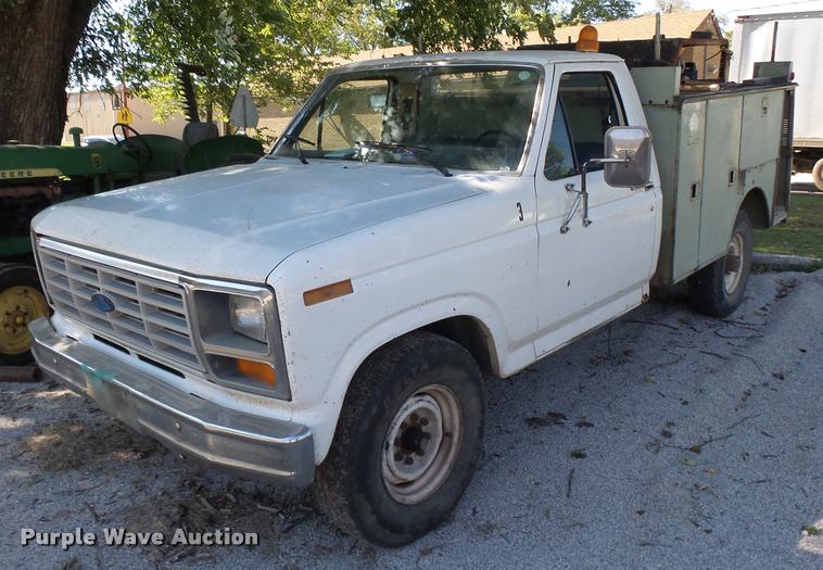 image for item BU9770 1985 Ford F250 pickup truck