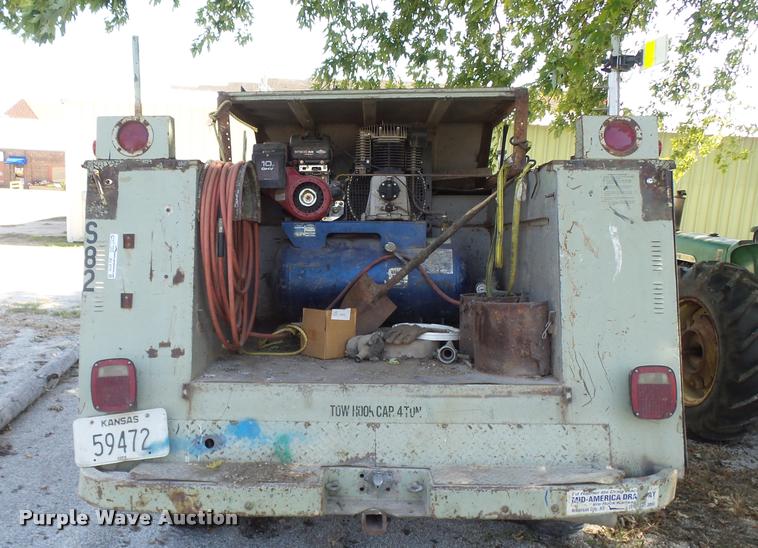 image for item BU9770 1985 Ford F250 pickup truck