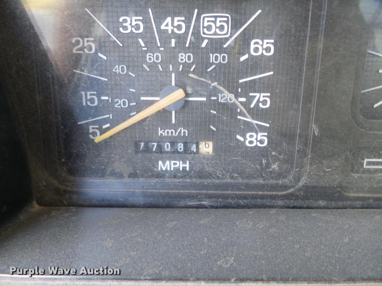 image for item BU9770 1985 Ford F250 pickup truck