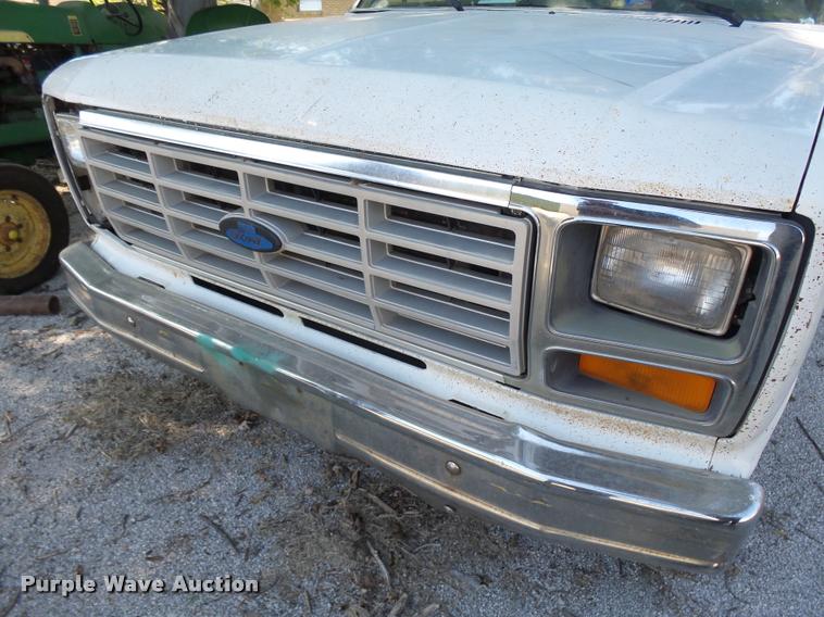 image for item BU9770 1985 Ford F250 pickup truck