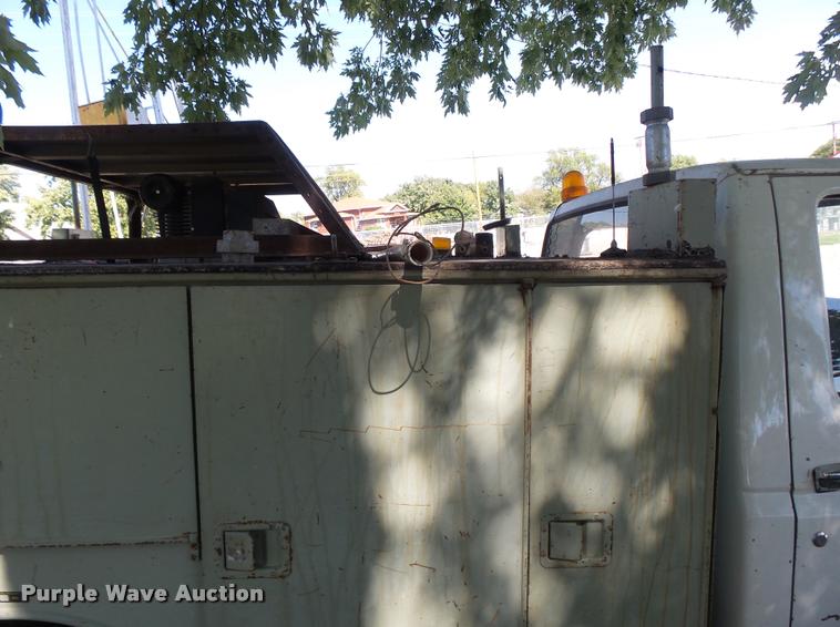 image for item BU9770 1985 Ford F250 pickup truck