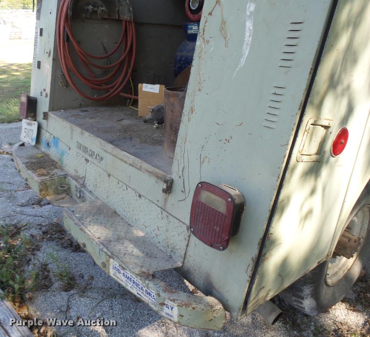 image for item BU9770 1985 Ford F250 pickup truck