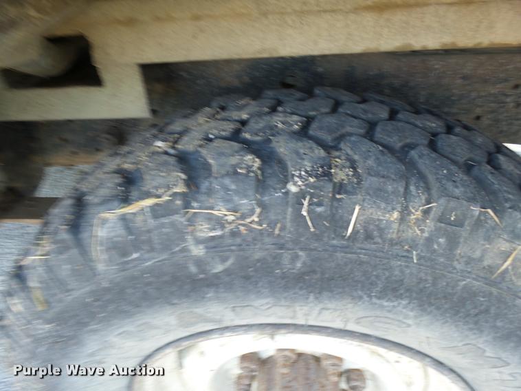 image for item BU9770 1985 Ford F250 pickup truck