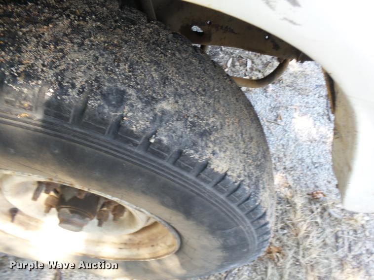 image for item BU9770 1985 Ford F250 pickup truck