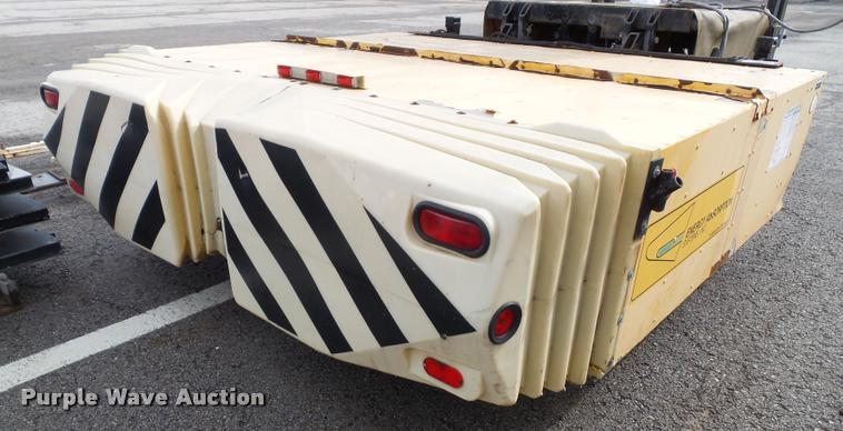 image for item BV9258 2005 Energy Absorption Systems crash attenuator with arrow board