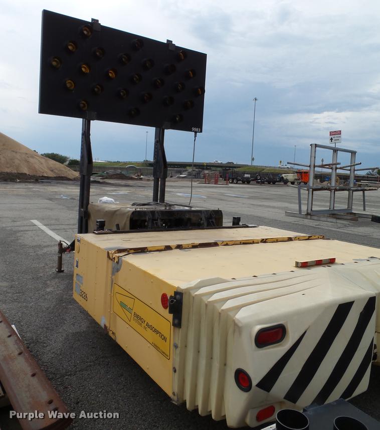 image for item BV9258 2005 Energy Absorption Systems crash attenuator with arrow board