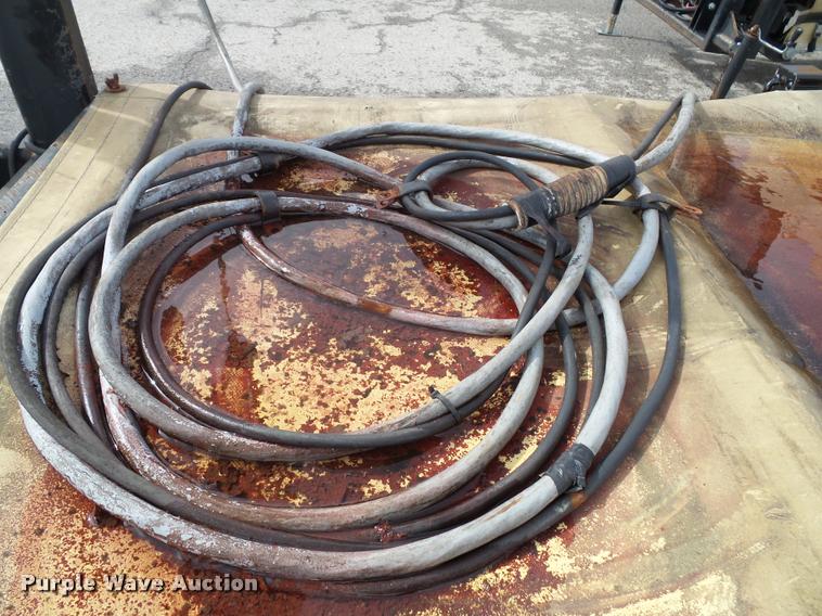 image for item BV9258 2005 Energy Absorption Systems crash attenuator with arrow board