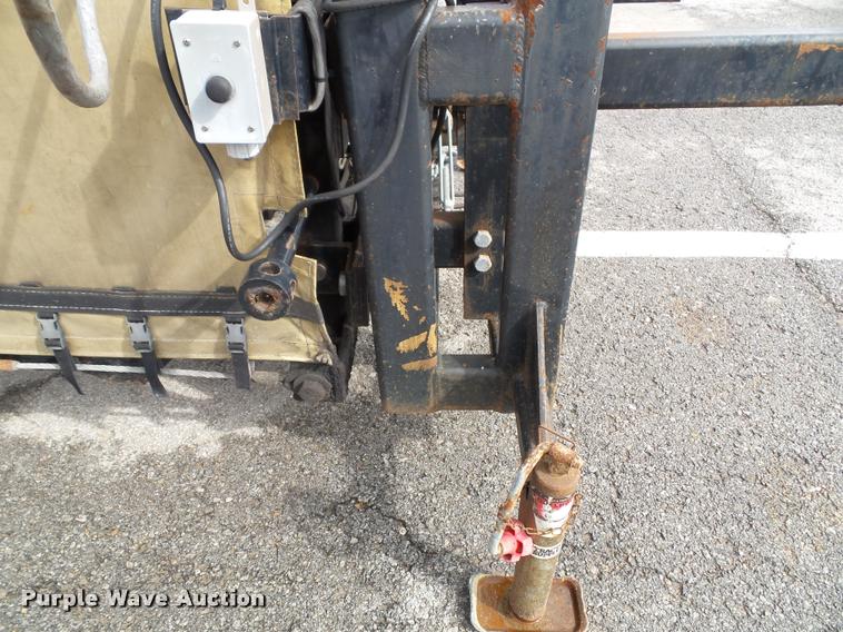 image for item BV9258 2005 Energy Absorption Systems crash attenuator with arrow board