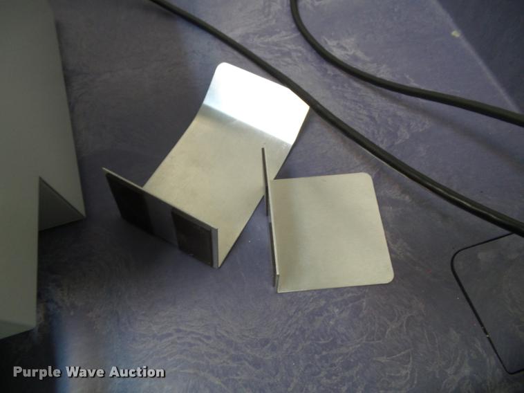 image for item BV9331 Hedman check signer