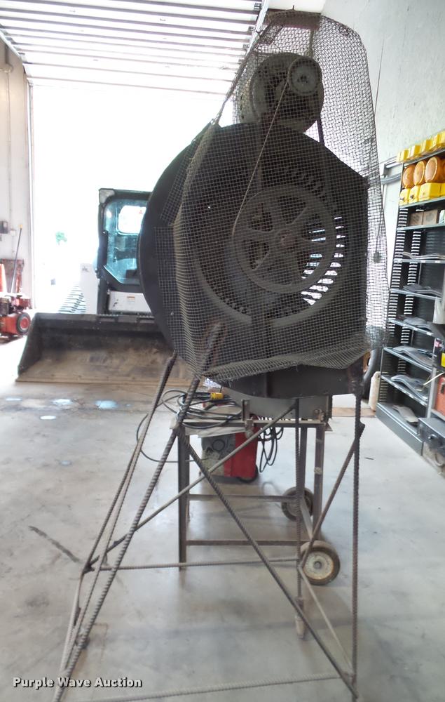 image for item BV9364 (2) electric shop blowers