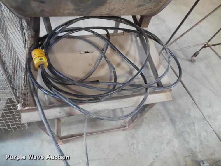 image for item BV9364 (2) electric shop blowers