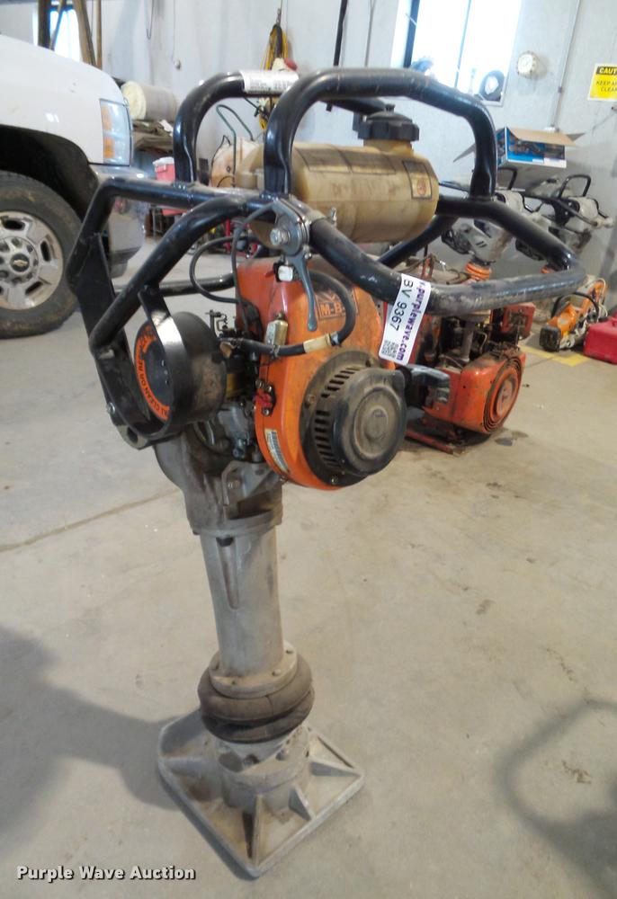 image for item BV9367 MBW R270 plate compactor