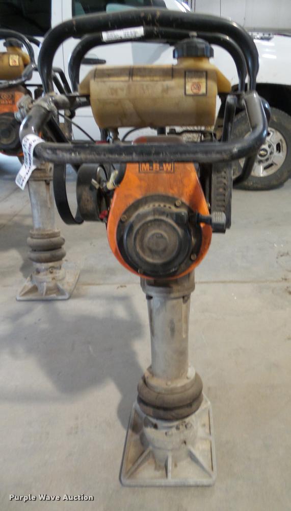 image for item BV9367 MBW R270 plate compactor