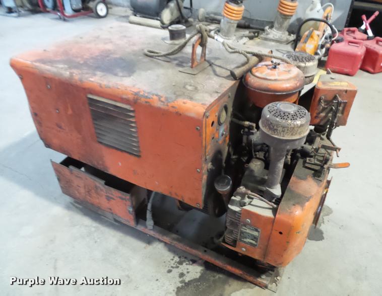 image for item BV9369 Lincoln 225 welder