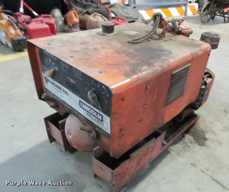 image for item BV9369 Lincoln 225 welder
