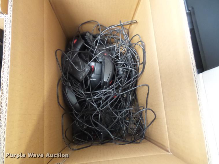 image for item BV9399 (75) M71 all-in-one computers