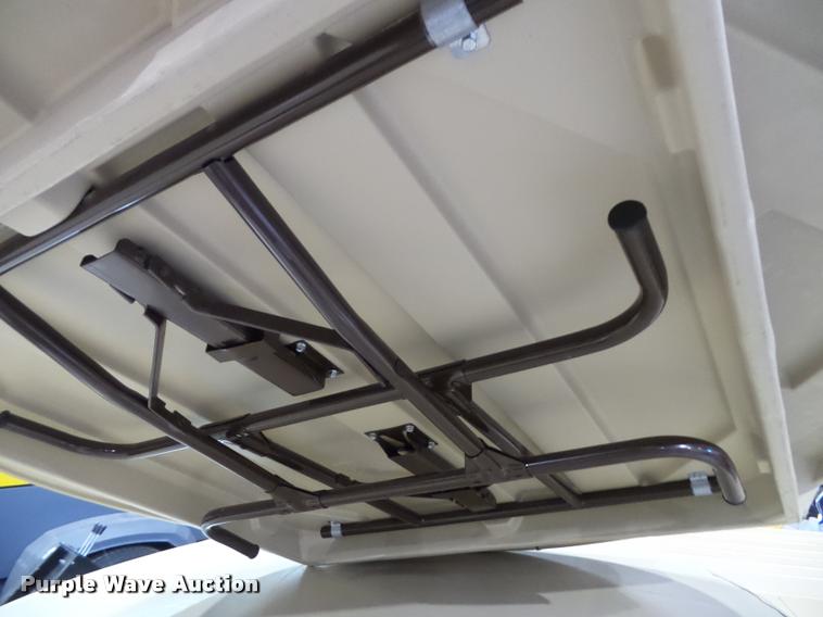 image for item BV9469 (54) 5' round tables