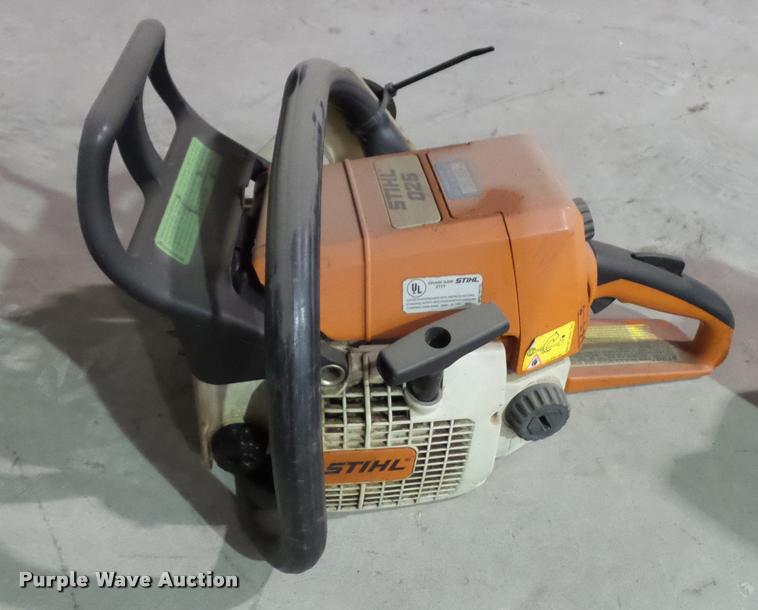 image for item BV9473 (2) Stihl saws