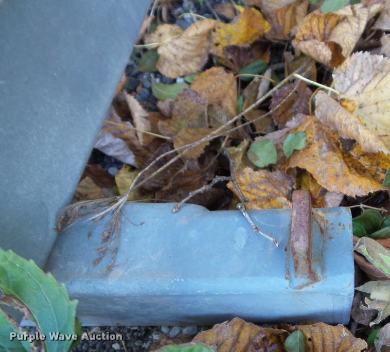 image for item BV9475 (2) 19' security gates