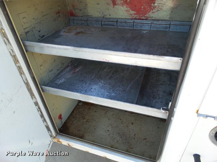 image for item BZ9866 1999 Chevrolet 3500 pickup truck