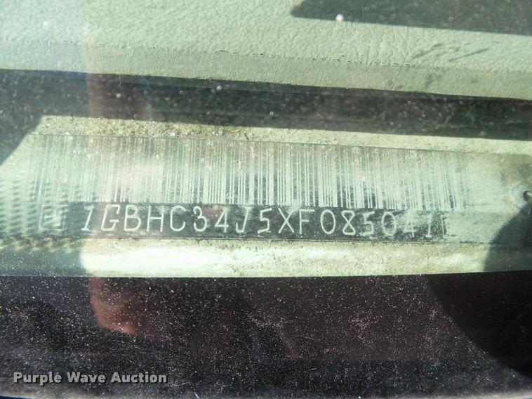 image for item BZ9866 1999 Chevrolet 3500 pickup truck