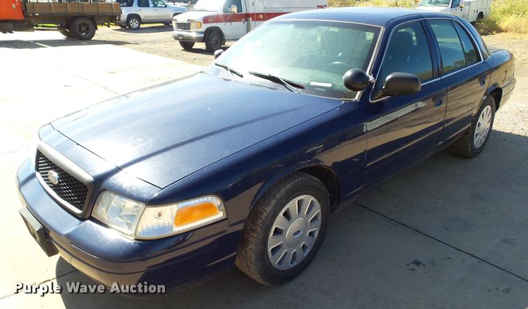 image for item BZ9867 2006 Ford Crown Victoria Police Interceptor