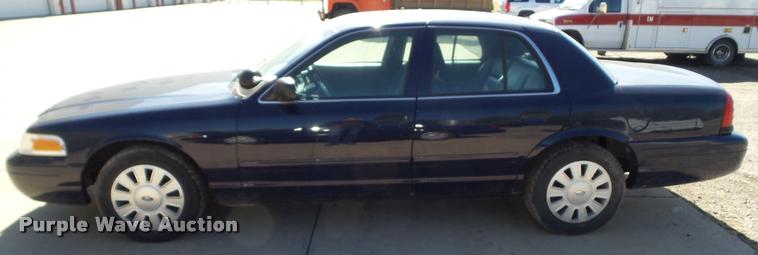 image for item BZ9867 2006 Ford Crown Victoria Police Interceptor