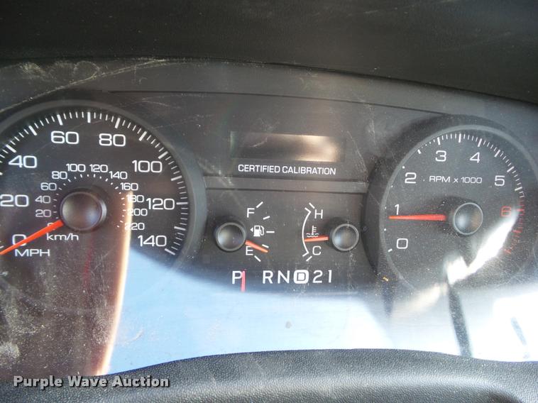 image for item BZ9867 2006 Ford Crown Victoria Police Interceptor