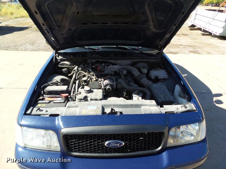 image for item BZ9867 2006 Ford Crown Victoria Police Interceptor