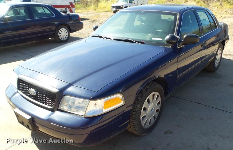 image for item BZ9868 2011 Ford Crown Victoria Police Interceptor