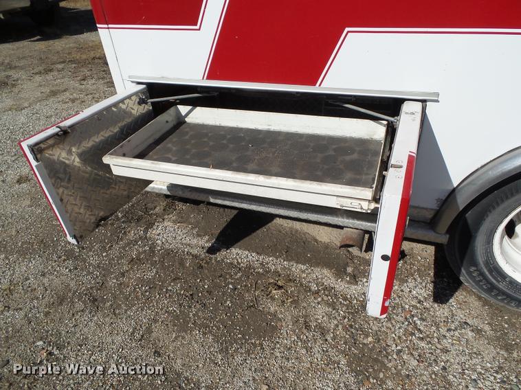 image for item BZ9870 1994 Ford Econoline E350 ambulance