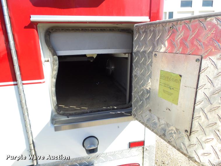 image for item BZ9870 1994 Ford Econoline E350 ambulance