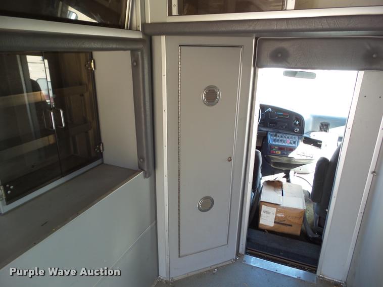 image for item BZ9870 1994 Ford Econoline E350 ambulance