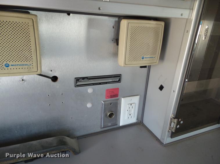 image for item BZ9870 1994 Ford Econoline E350 ambulance