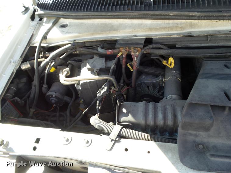 image for item BZ9870 1994 Ford Econoline E350 ambulance