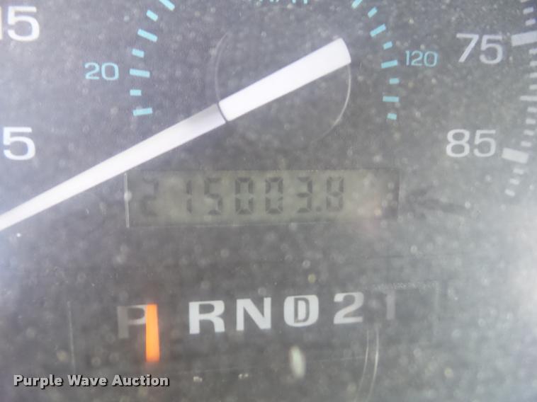 image for item BZ9870 1994 Ford Econoline E350 ambulance