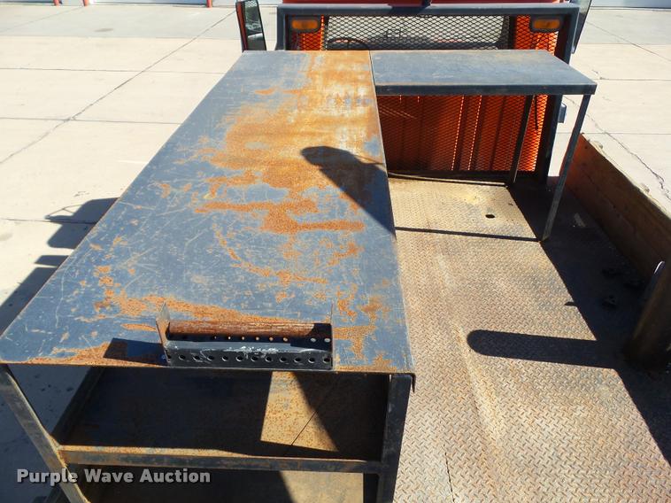 image for item BZ9871 1980 International 1754 flatbed truck with crane