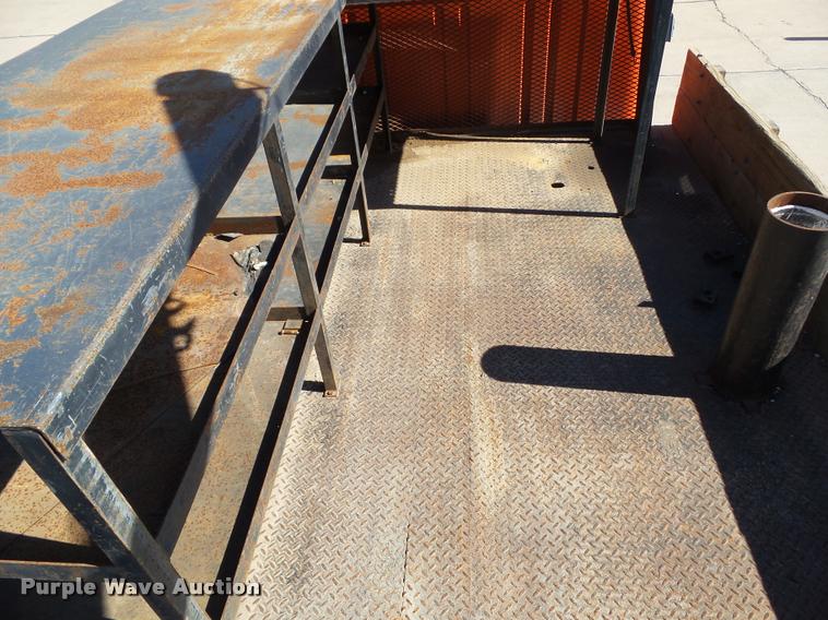 image for item BZ9871 1980 International 1754 flatbed truck with crane