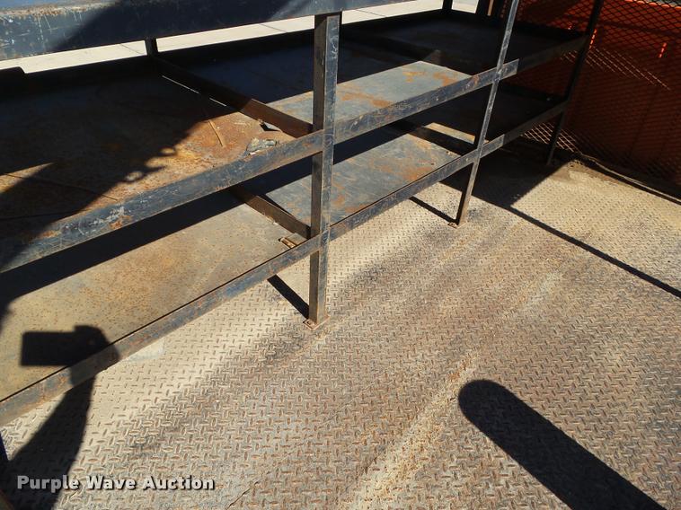 image for item BZ9871 1980 International 1754 flatbed truck with crane