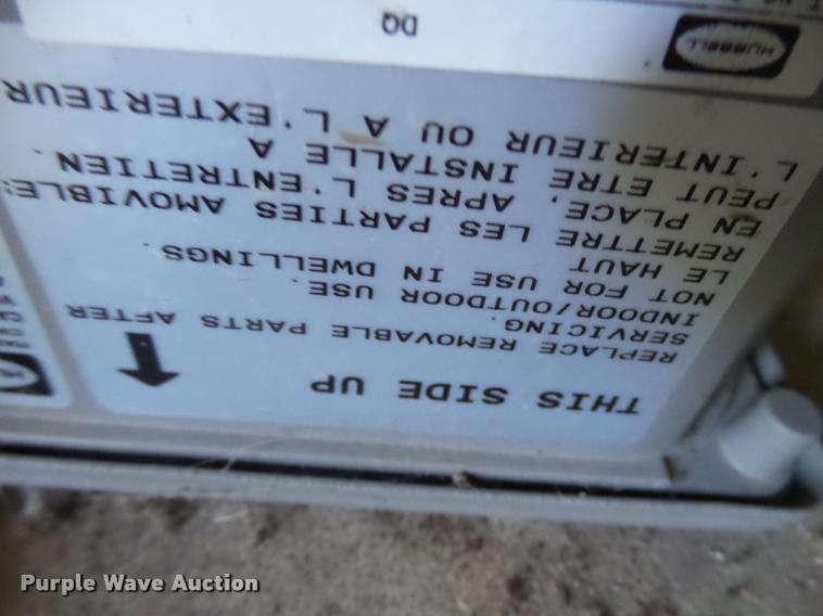 image for item CA9988 (11) Hubbell bay lights