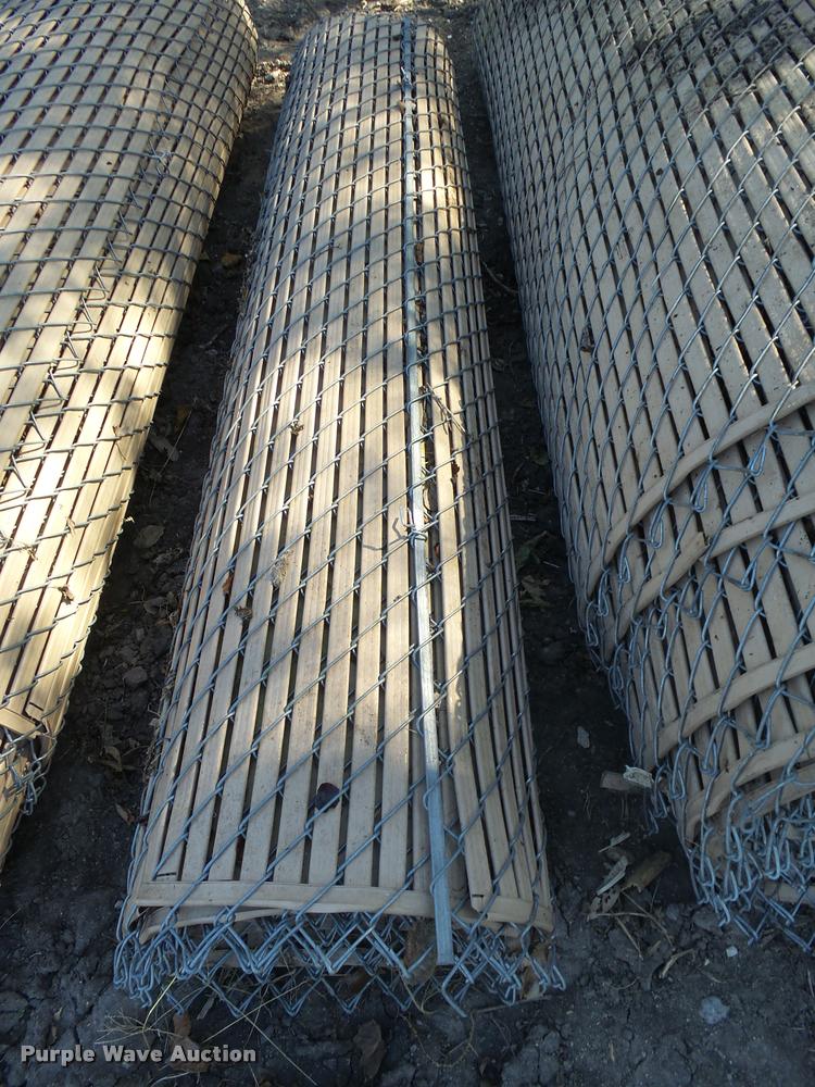 image for item CA9991 Chain link fence