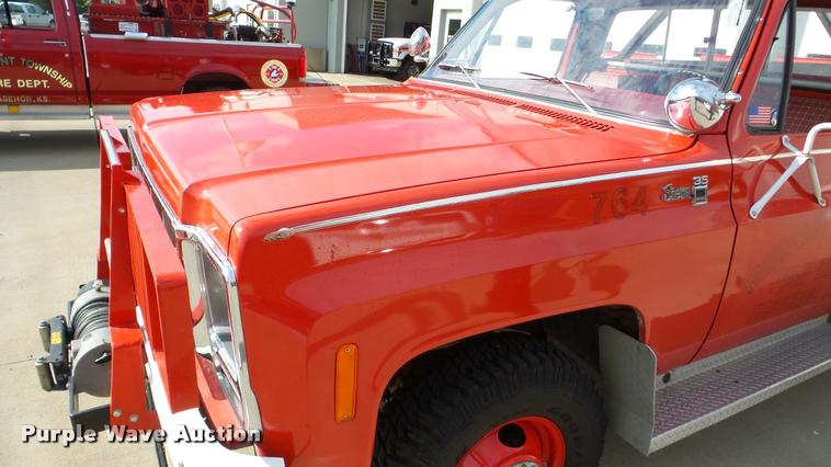 image for item DA2895 1979 GMC Sierra 35 fire truck