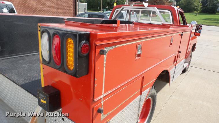 image for item DA2895 1979 GMC Sierra 35 fire truck